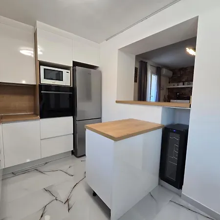 Braavos Apartments Sibenik - Free Parking - Marina 100M-2