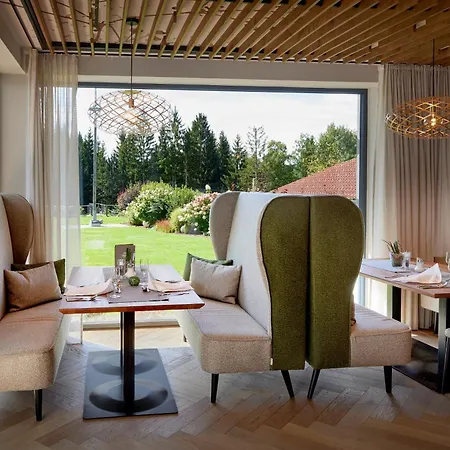 Wellnesshotel Riedlberg-2