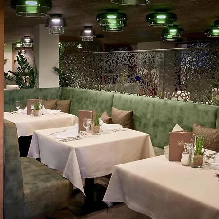 Wellnesshotel Riedlberg-3