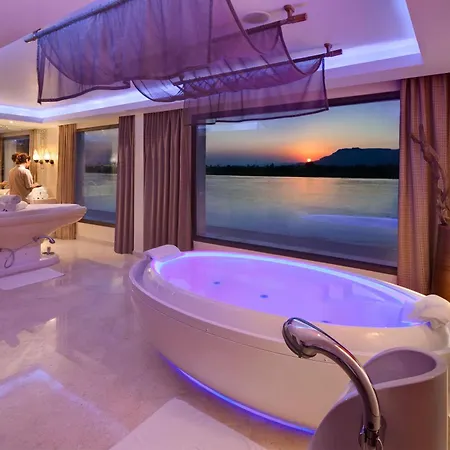 Hilton Luxor Resort & Spa-3