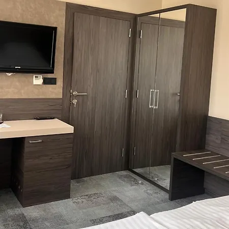 Hotel Paka-2