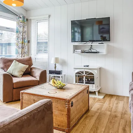 Mullion Cove Coastal Retreat-2