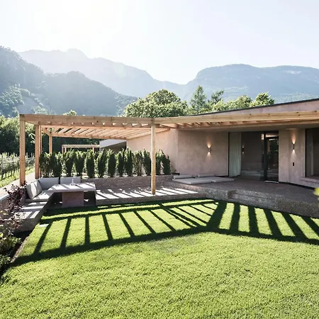 Hotel Weingut Stroblhof-2