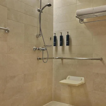 Hilton Muscat Al Bandar-3