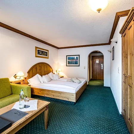 Hotel Alpina Soelden - Adults Only-3