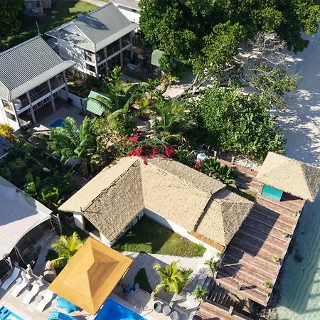 La Digue Luxury Beach Bungalow Spa&Gym-2