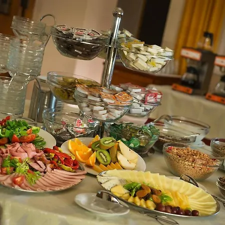 Ea Zamecky Hotel Hruba Skala-2
