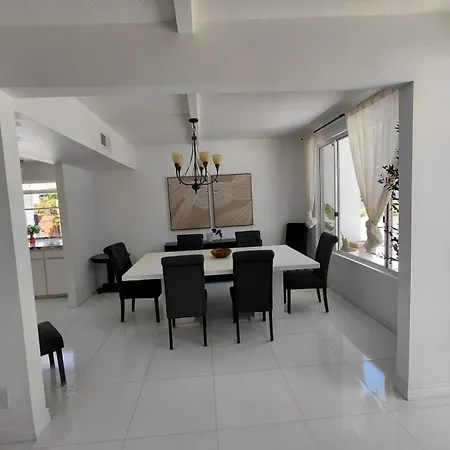 Beautiful 4Bd And 3Ba Pool Jacuzzi Vacation Home-2
