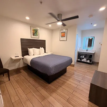SurfSide Stay-3