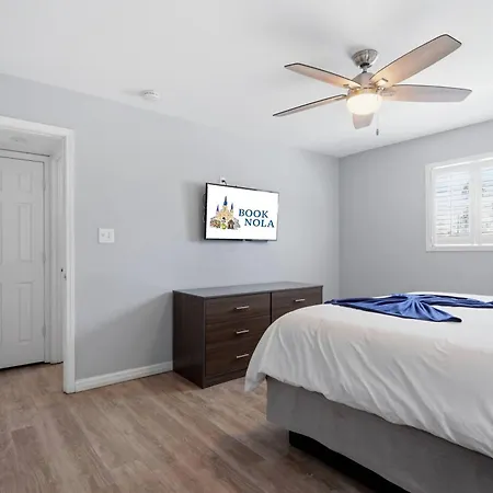 Frenchmen Private Stay W Pool & Hot Tub Access-2