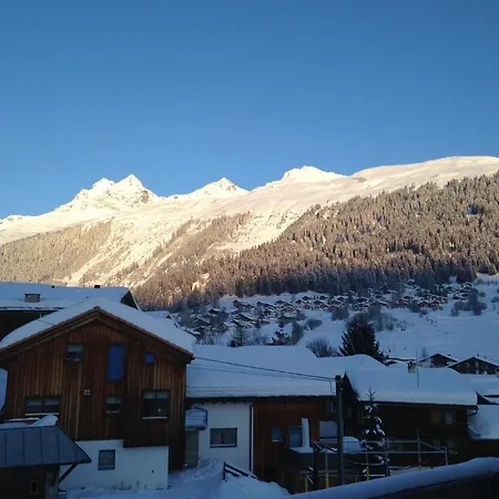 Familienhotel Alpina-2