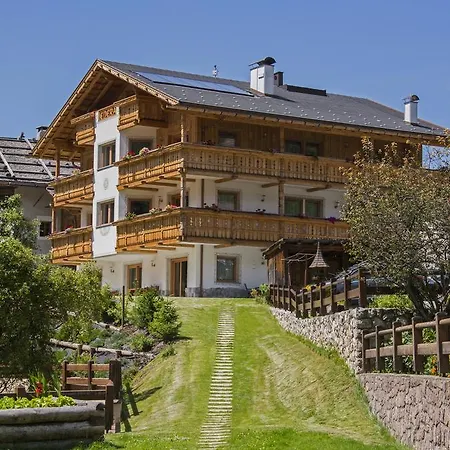 Apartments Edera-2