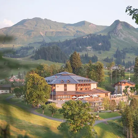 Seminar- und Wellnesshotel Stoos-3