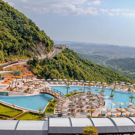 Select Hill Resort-2