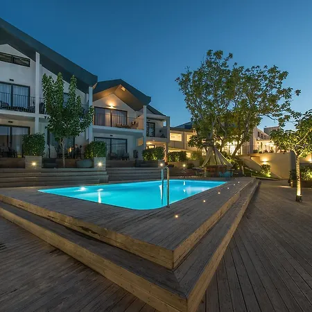 Aqua Bay-3