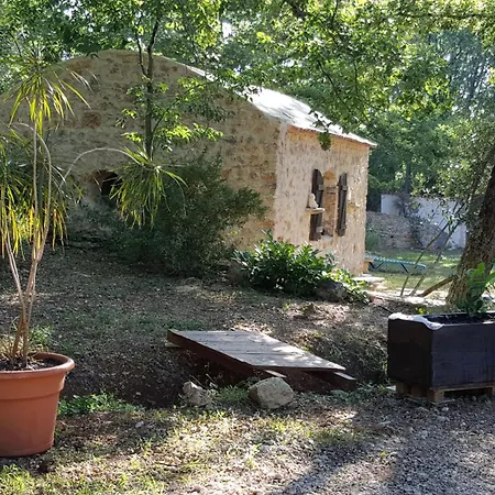 Le Donjon Des Combes Et Son Spa-2