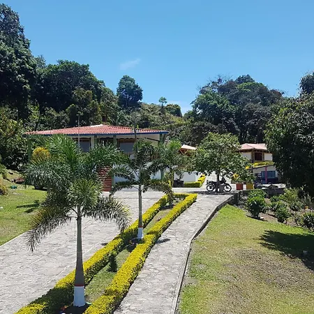 Finca Hotel Guayacundo-3