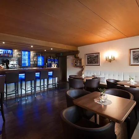 Hotel Hirzer ***S-2
