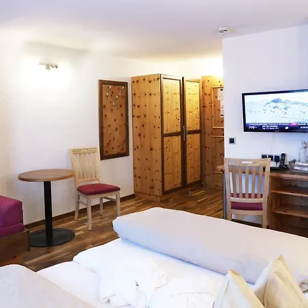 Alpenresidenz Ballunspitze - Kinderhotel-2