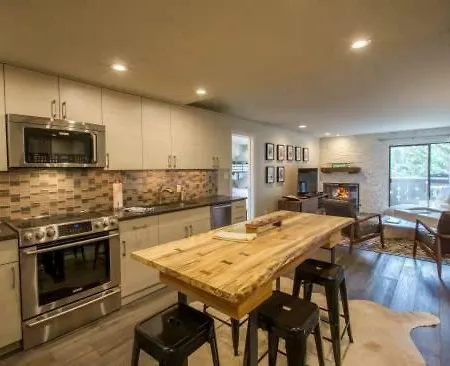 Condo Near Vail Village & Gondola With Free Parking & Wifi-2