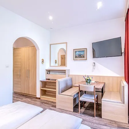 Alpin Hotel Gudrun-2