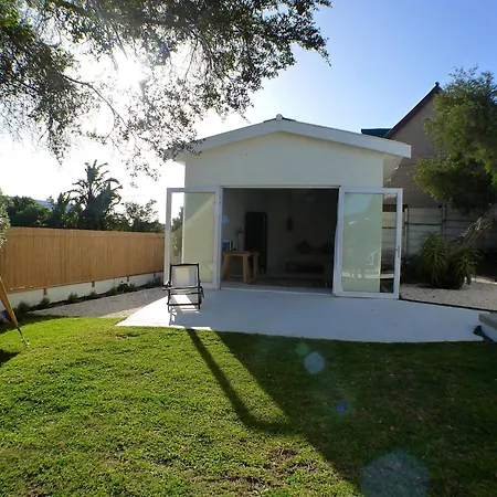 Pashasha Beach House And Hot Tub-2