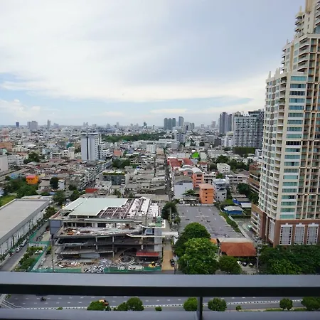 Luxury Apartment Near Downtown-3