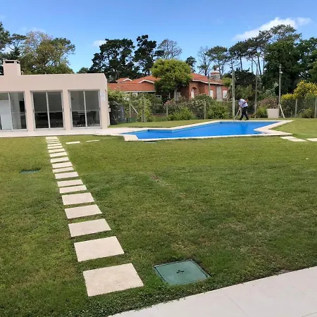 Espectacular Penthouse Con Terraza Parrillero Y Jacuzzi Propio, Premiado Por Award Tercer Ano Consecutivo -Edificio Jardins Del Est San Rafael--2