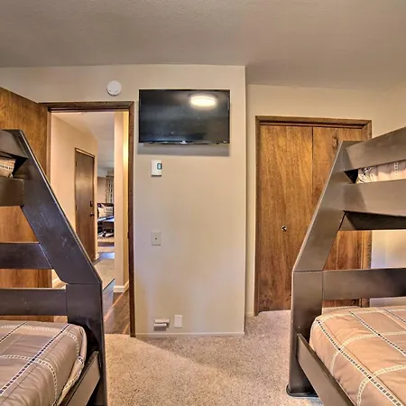 Mammoth Lakes Condo, Walk To Shuttle + Village-2