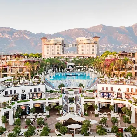 Cratos Premium Hotel Casino & Spa-3