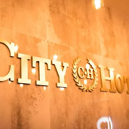 City Hotel-2