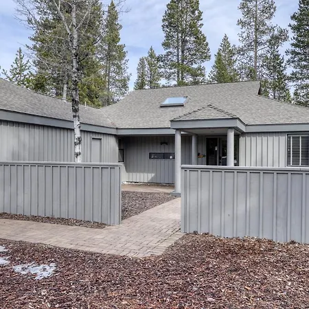 Big Leaf 33 | Discover Sunriver-2