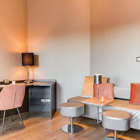 Brasss Hotel Suites-2