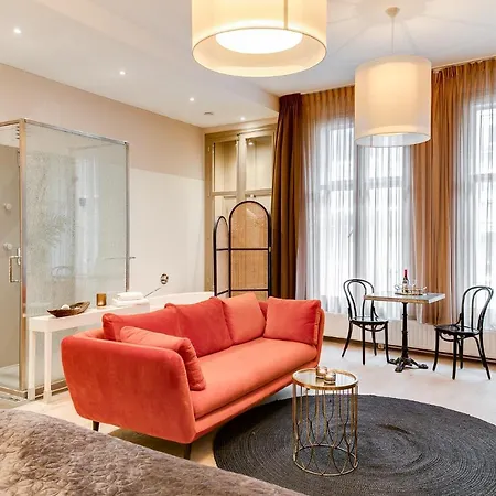 Brasss Hotel Suites-3