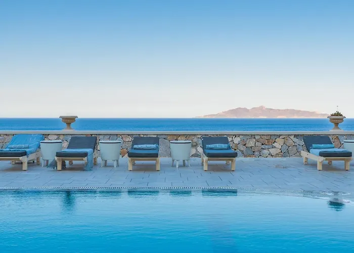Epavlis Hotel & Spa Kamári