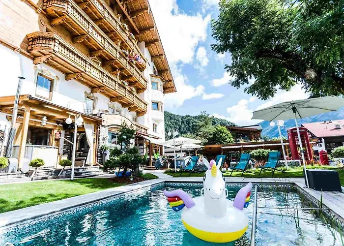 ALPENHOTEL TYROL - B&B - ADULTS ONLY - Alpines Lifestyle-Konzepthotel - dog friendly Pertisau