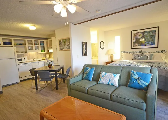 Royal Kuhio 1309 With King Bed, Free Parking/Wifi, Mins To Beach! Honolulu