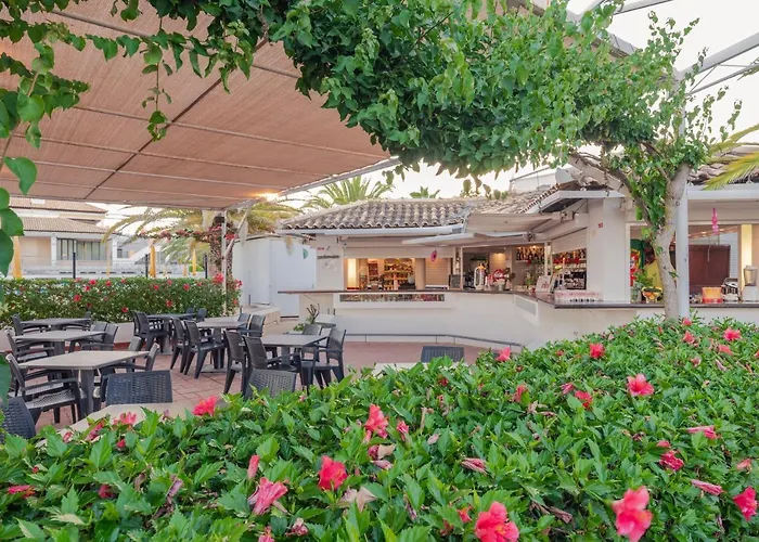 Golden Club Cabanas
