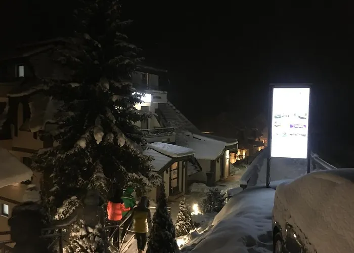 Dvori E11 Hilltop Kopaonik