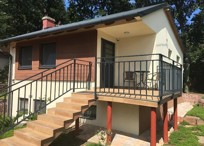 Balaton Wellness Tom Cat Nyaralo 1 Wellness Es 1 Gyermekbarat Apartmannal Kovagoors
