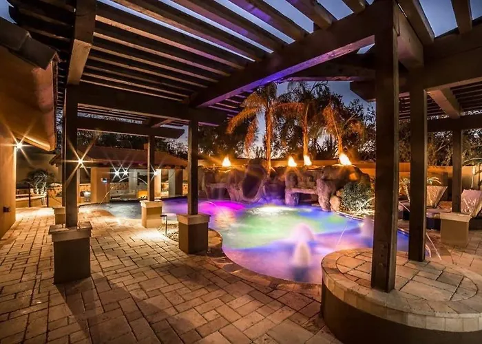 Estate Resort Style Oasis 6Bdrm, 5.5 Bath Heated Pool With Misters Scottsdale