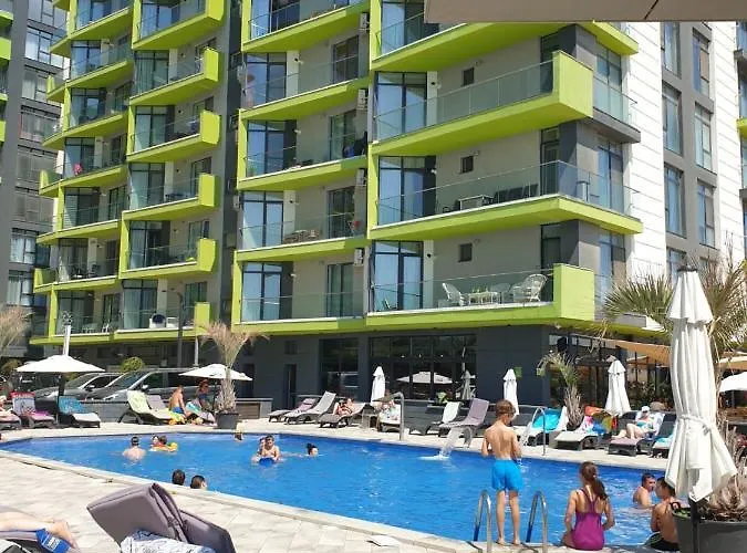 Relax Alezzi Beach Resort Năvodari