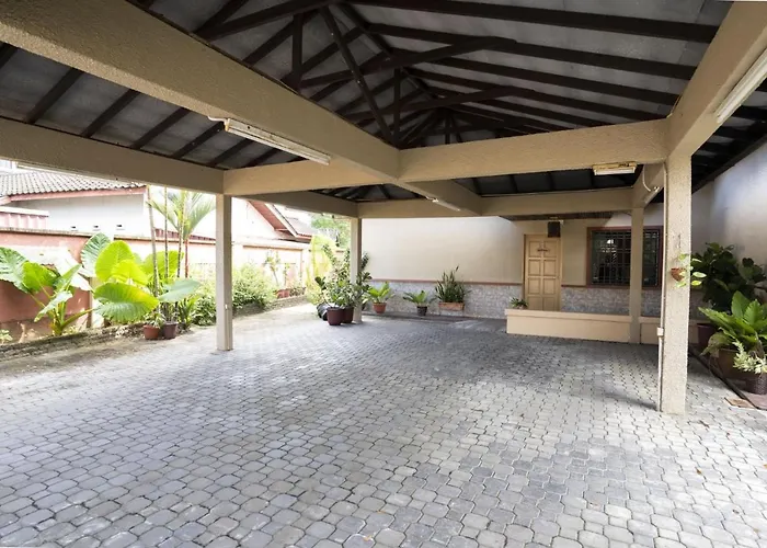Party Haus 7 Bedrooms 8 Toilets Johor Bahru