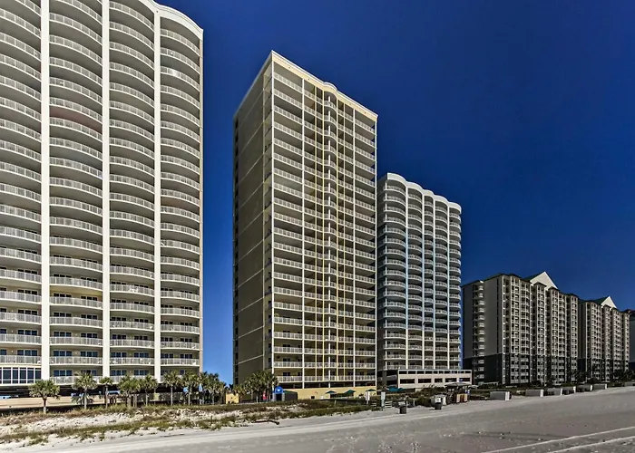 Beachfront Condo W/ Resort Amenities & Ocean Views Panama Stadt