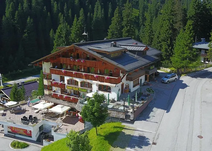 Hotel Almhof Hochfügen