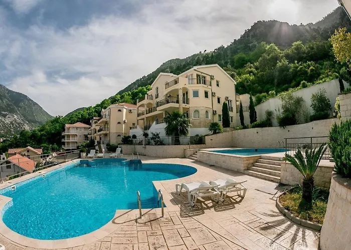 Wonderful 2 Bedroom With Beautiful Views Apartments In Kotor Vista
