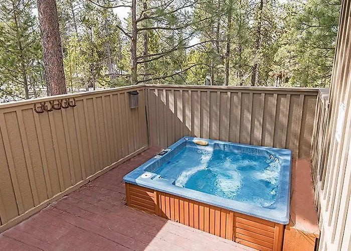 Wallowa With Western Charm - Meredith Lodging Sunriver