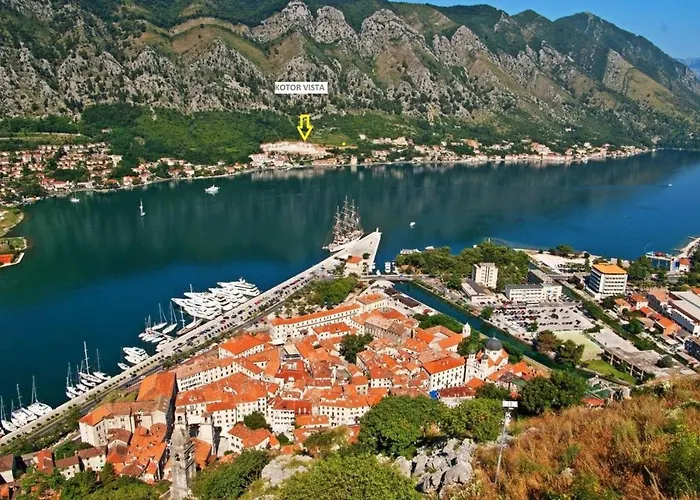 Wonderful 2 Bedroom With Beautiful Views Apartments In Kotor Vista
