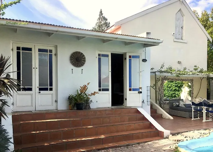 John Montagu Accommodation