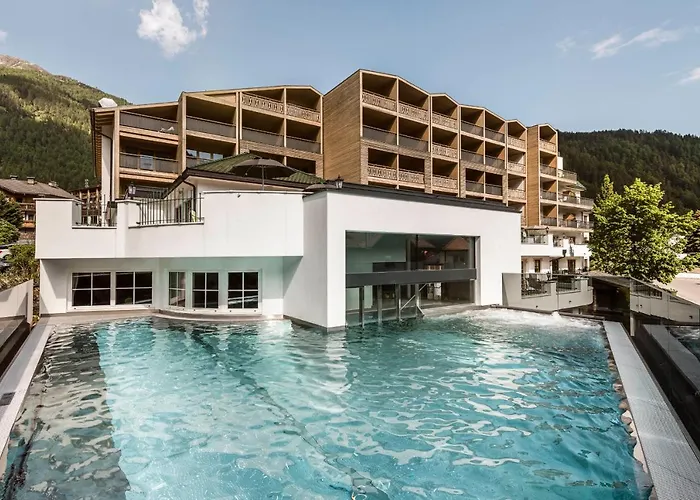 Falkensteiner Hotel Falkensteinerhof l 4 Star Superior Vals